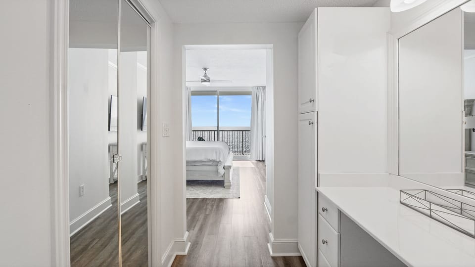 Amazing primary bedroom en suite