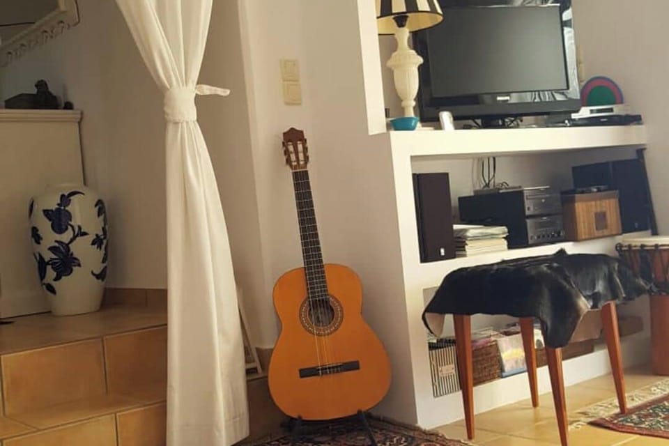 Entertainment corner, TV,DVD,Stereo CD Unit