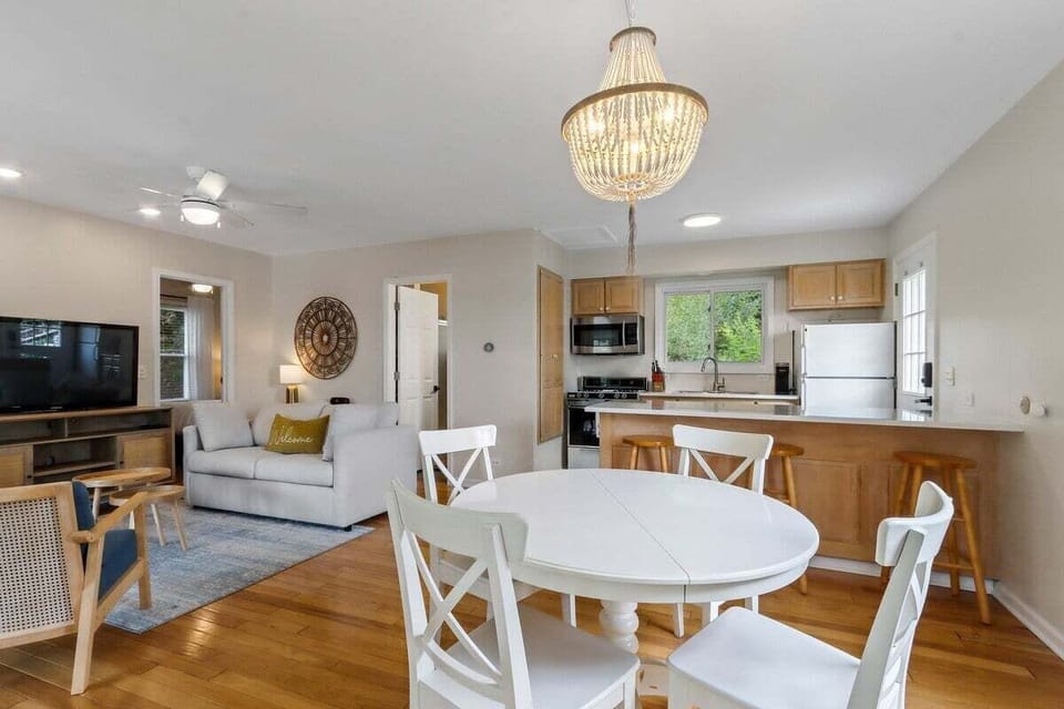 Dining Table for 4, open concept to kitchen/living room