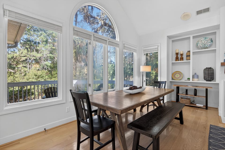 36 Red Oak | Dining Table w/ seating for 8 - 36 Red Oak | Dining Table w/ seating for 8