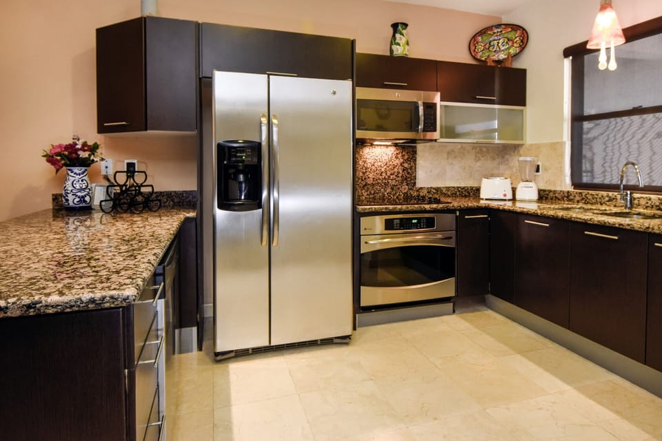 Fully loaded kitchen