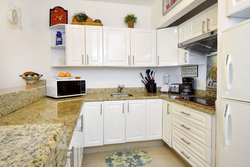 Well-equipped kitchen