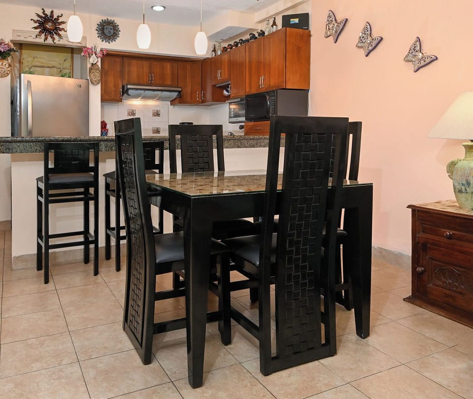 Open concept living room/dining room/kitchen