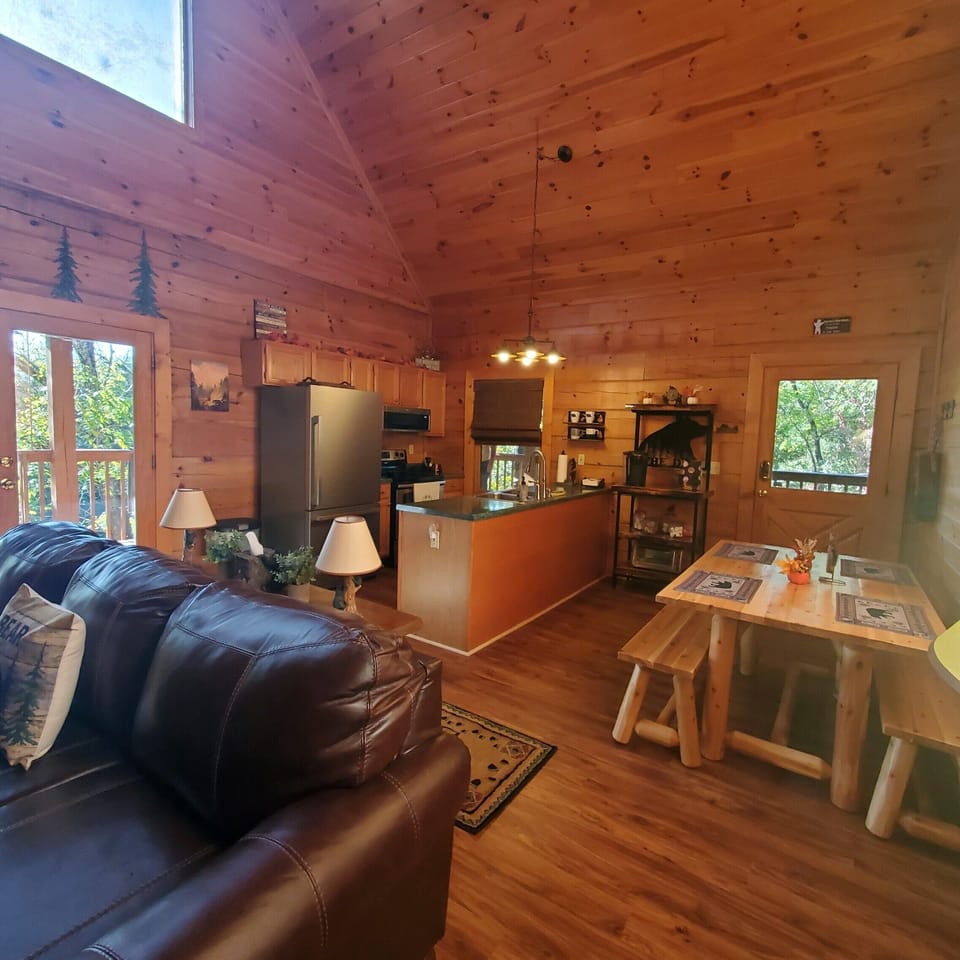 Kitchen with everything you need coffee bar & dining for 6 