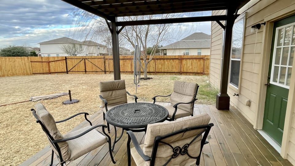 Outdoor dining