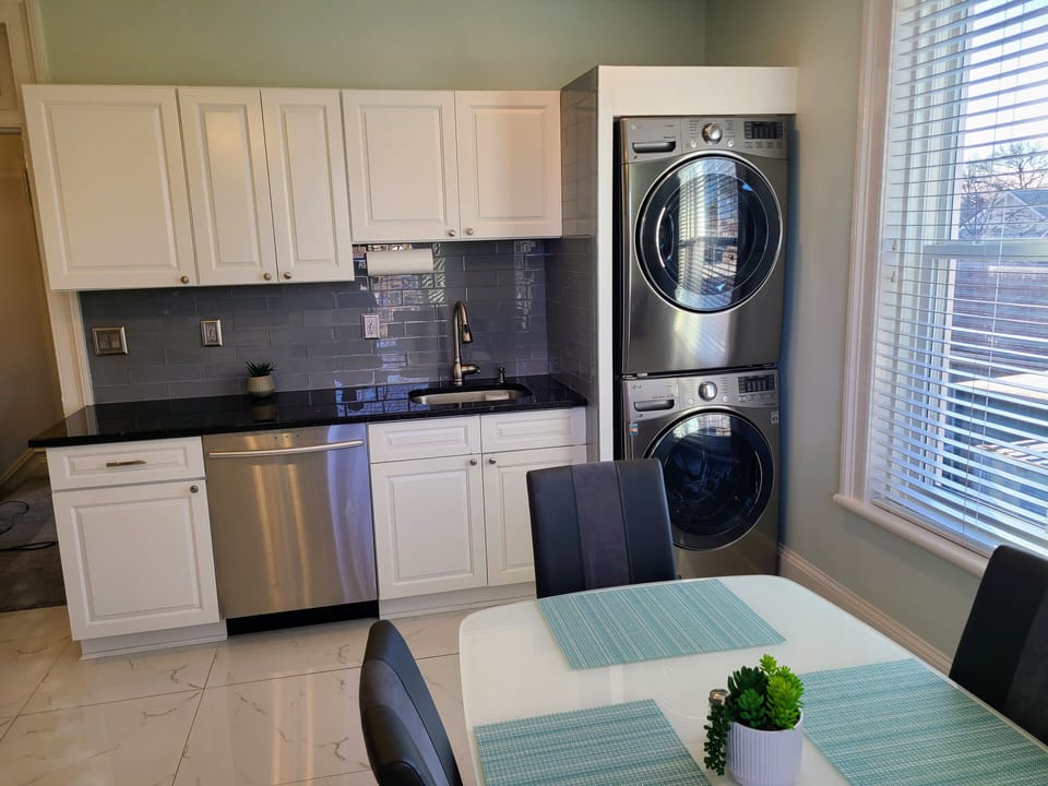 Smart washer and dryer. Can be run from app.