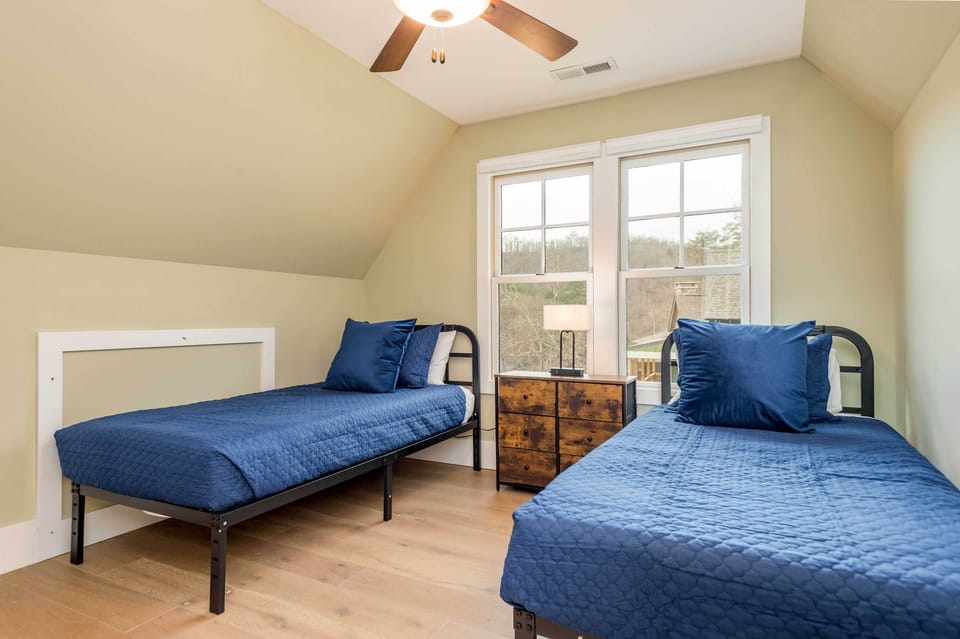 Bedroom 3 | Upper Level | 2 Twin XL Beds
