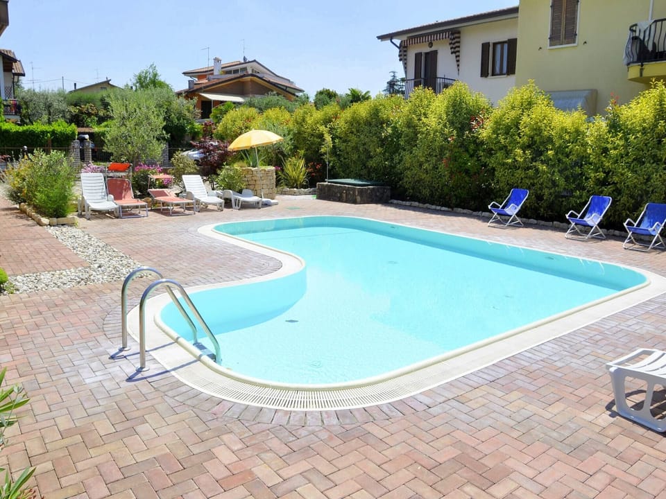 Holiday Home Swimming Pool