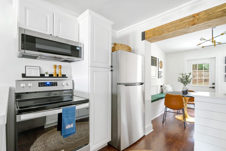 Fully Stocked Kitchen