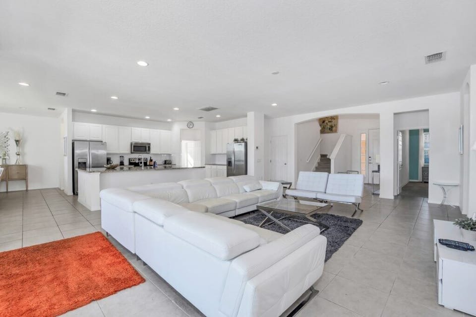 6160BroadOakDr,Solterra_04