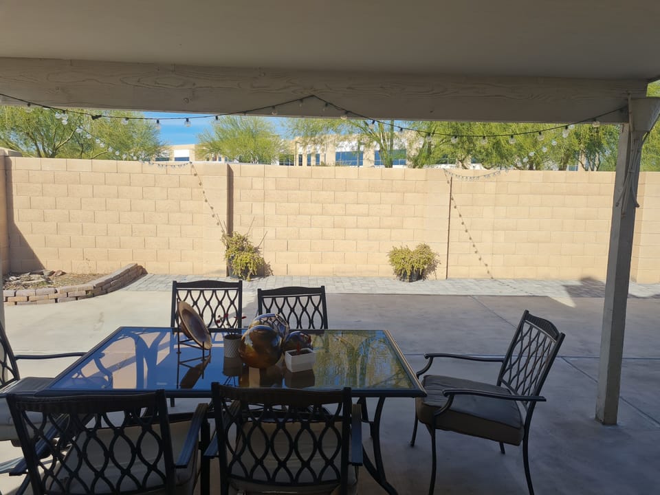 Outdoor dining