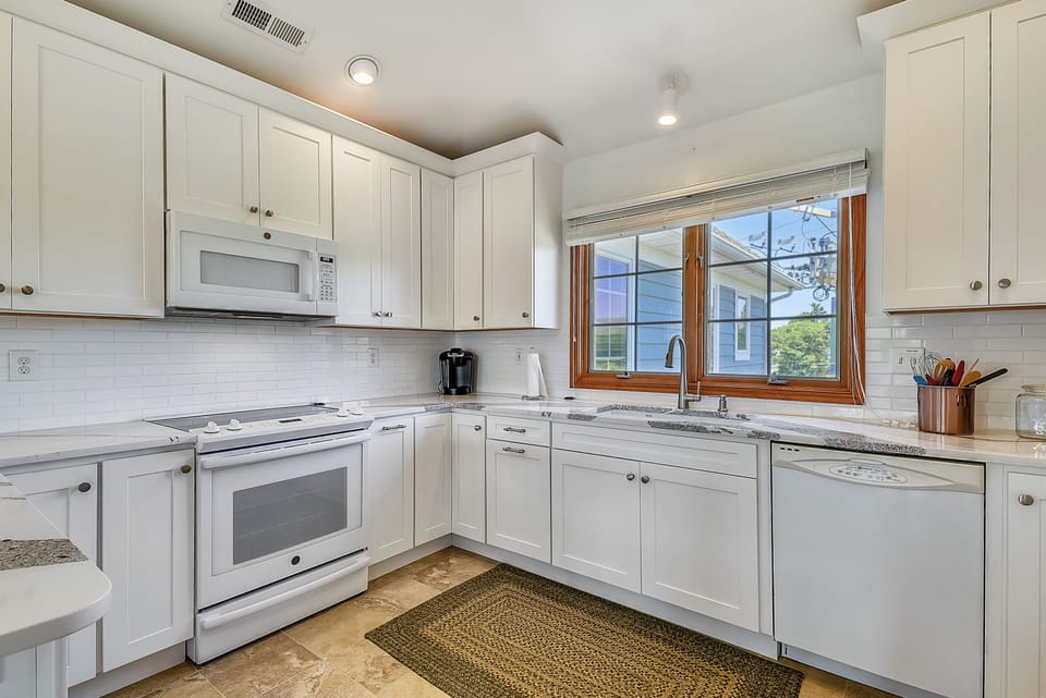 Level 3,Kitchen,