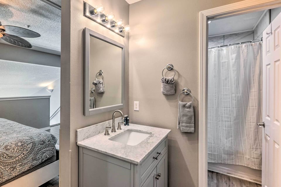 Bathroom | Complimentary Toiletries