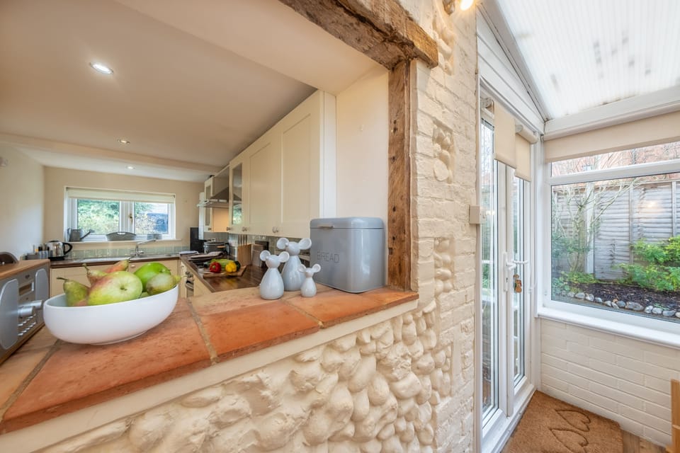 Ground floor: Looking into the kitchen