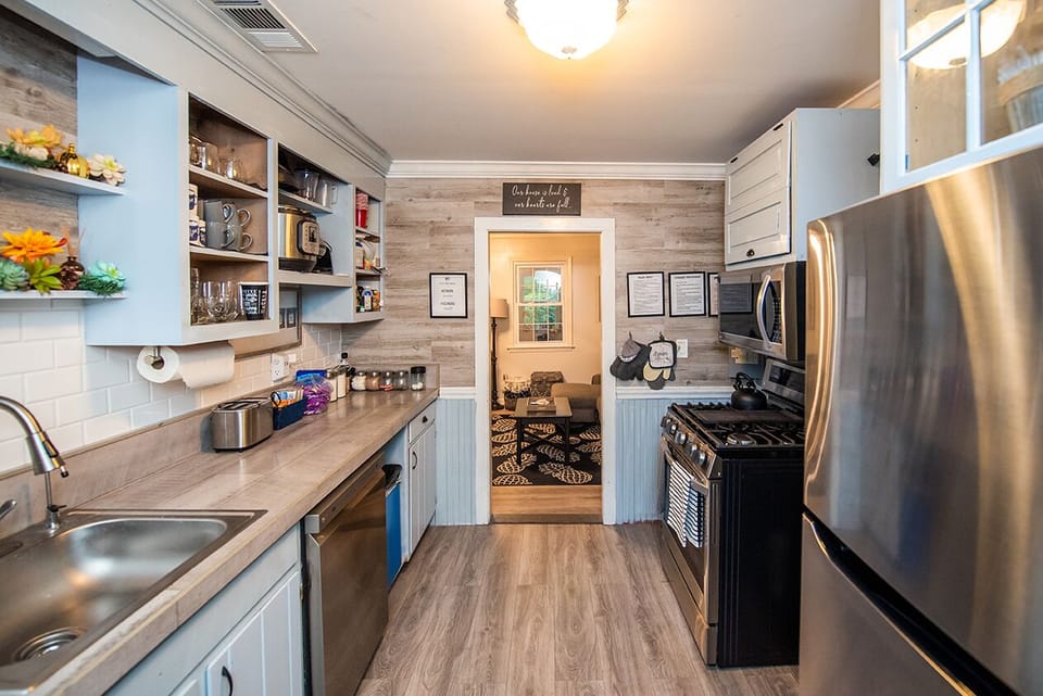Kitchen - Gas Range, Microwave, Dishwasher, Coffee Maker, Waffle Maker, Instapot
