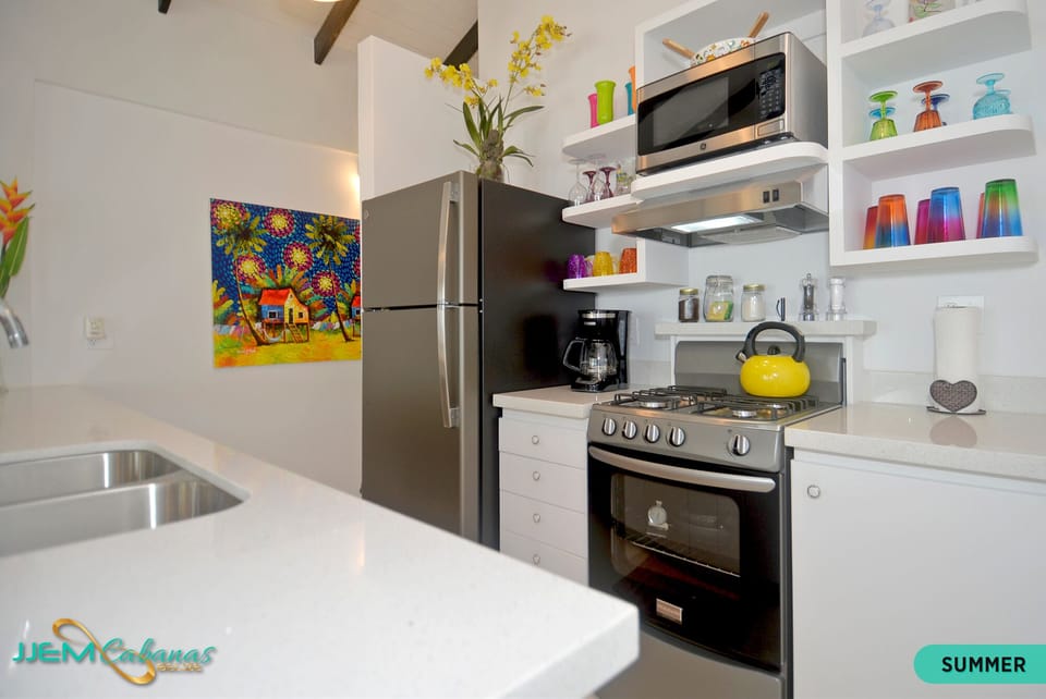 JJEM Cabanas Summer Kitchen