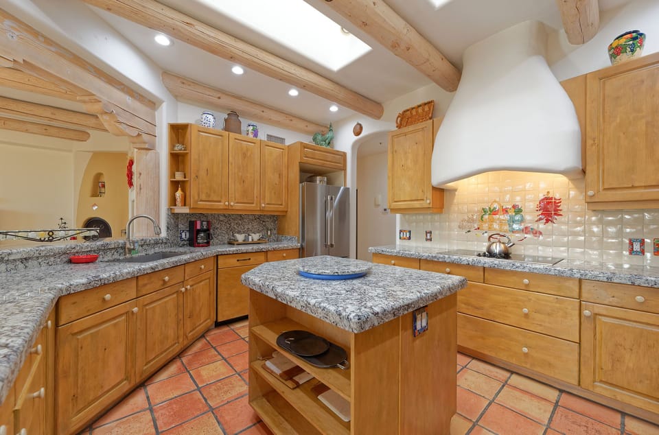 Anther kitchen view