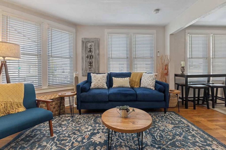 The large windows let in plenty of light and overlook bustling Main St. 