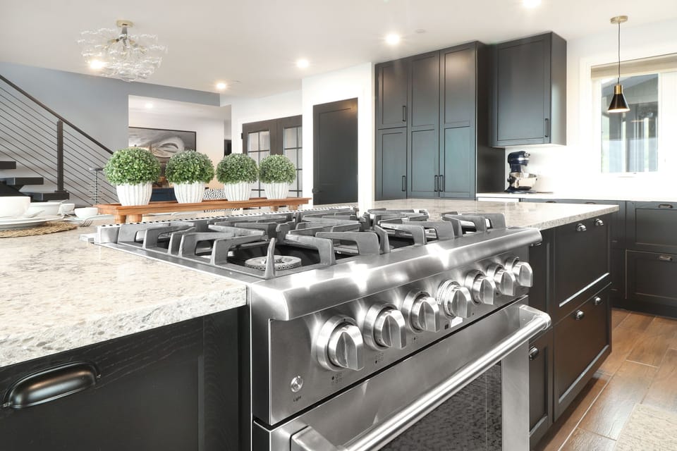 Kitchen island 