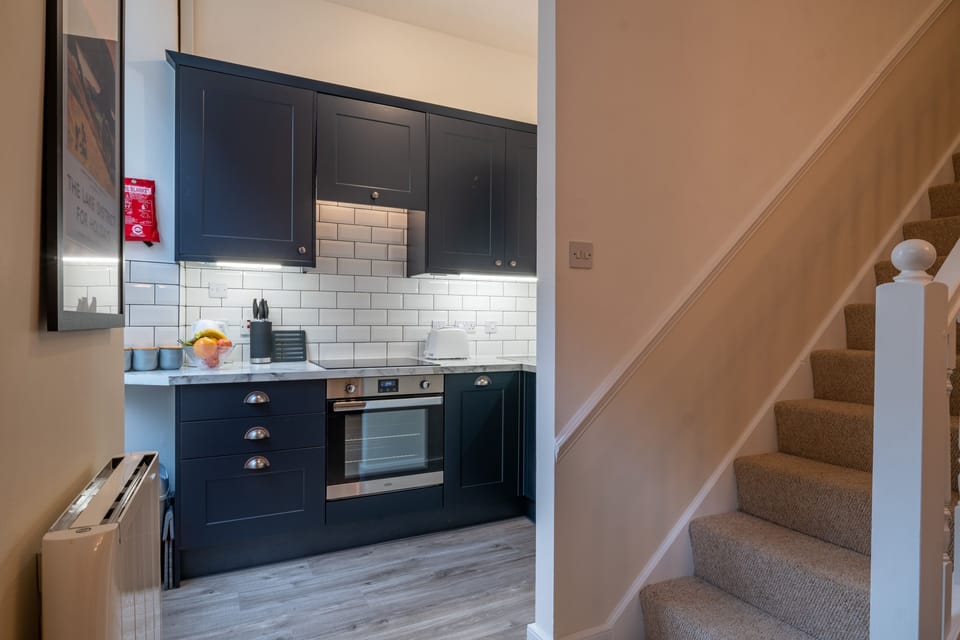 Kent Cottage - Grosvenor Court - Kendal - Kitchen