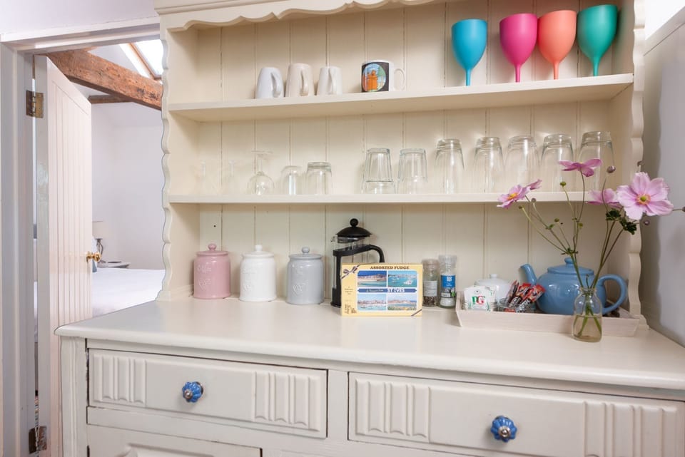 Decorative detail in kitchen - Laity Vean Hideaway