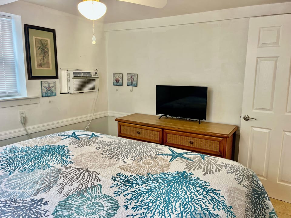 King Bedroom 2
