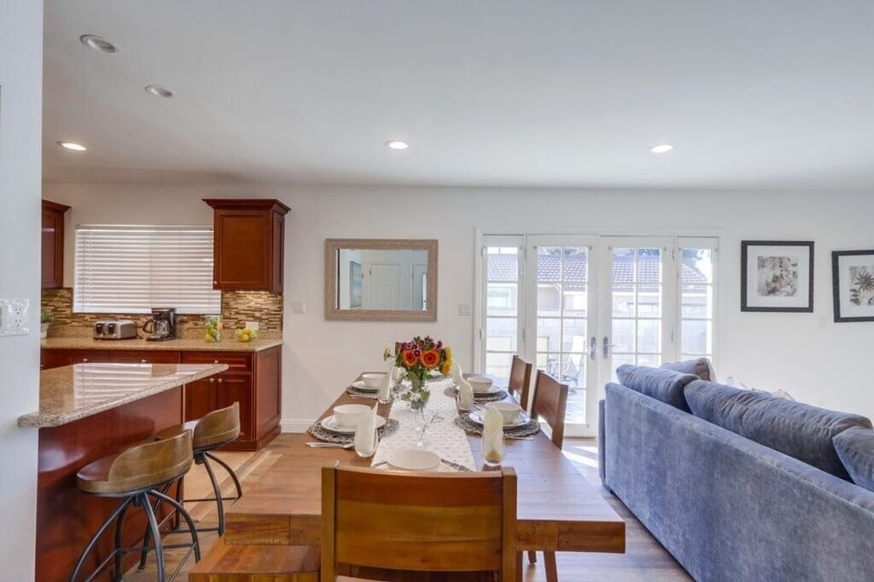 Open Concept Main Living Area: Dining Room, Living Room, and Kitchen