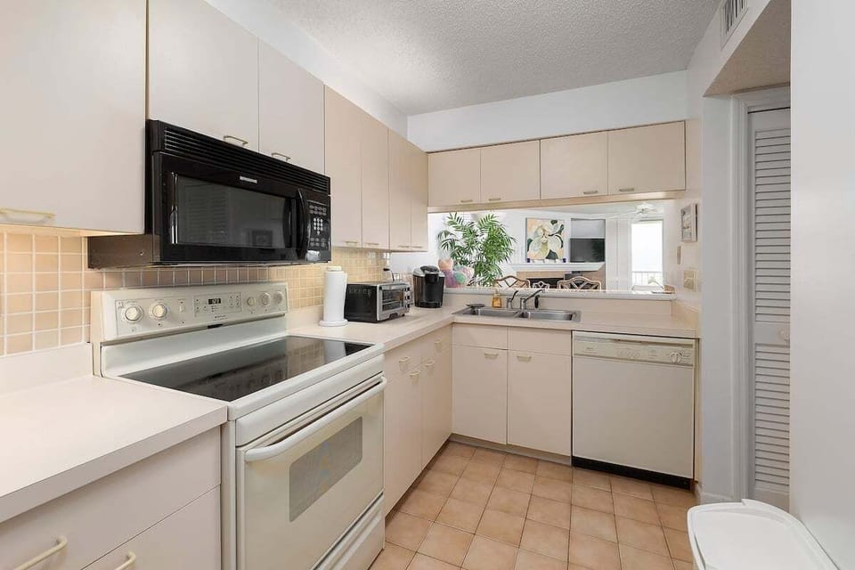 King and Prince 387 - Kitchen Space