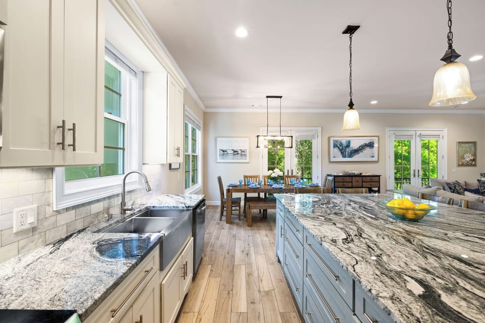 spacious kitchen 