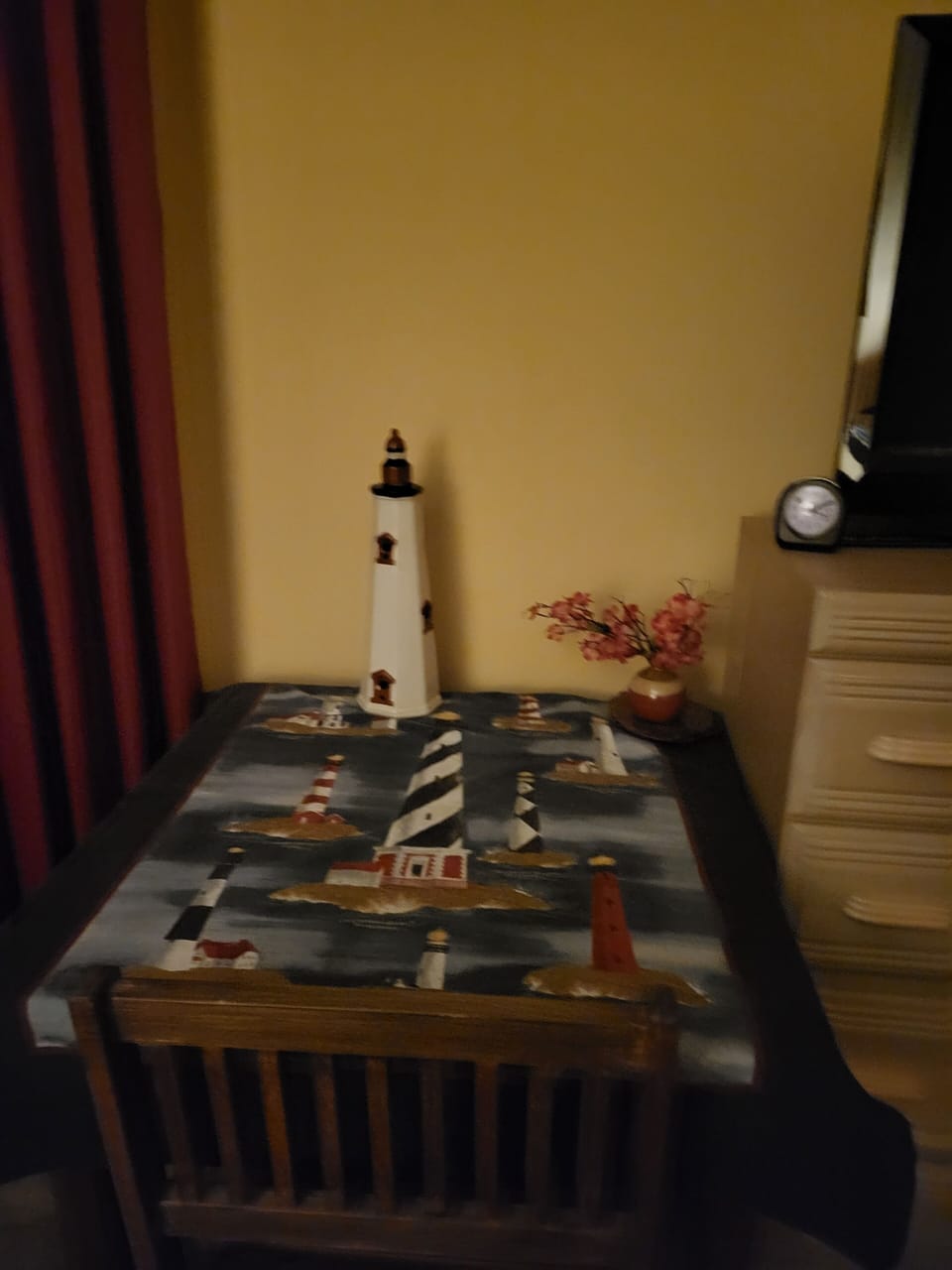 Small table in 2nd Bedroom.