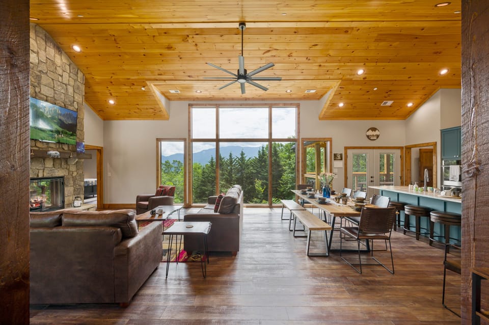 A beautiful view as you enter Firefly Haus