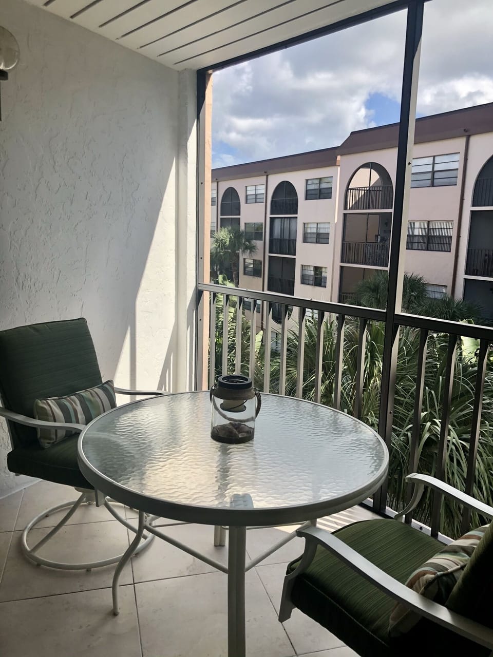 private screened lanai 
