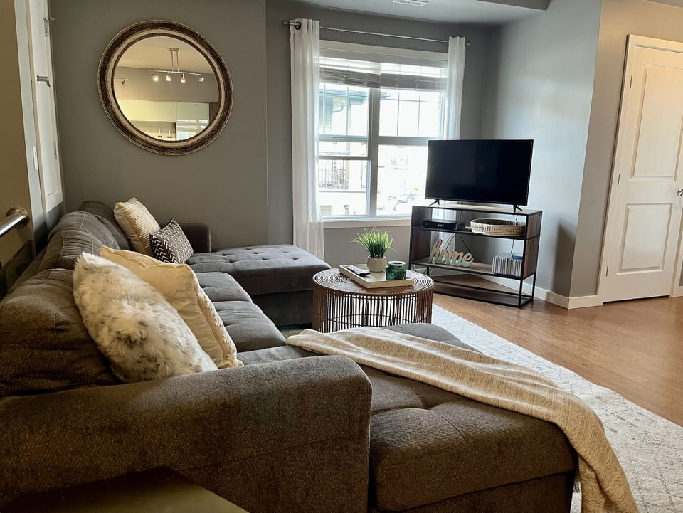 Relax and cuddle up to a movie with Netflix and cable TV provided.