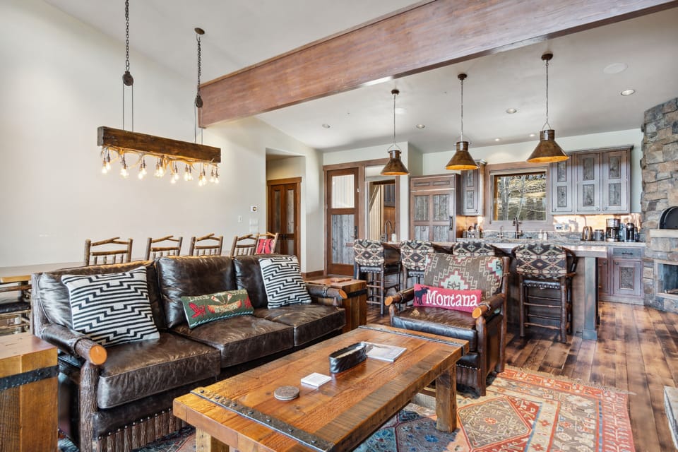 Living room sitting area