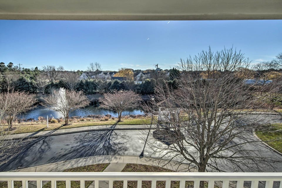 2nd-Floor Covered Balcony