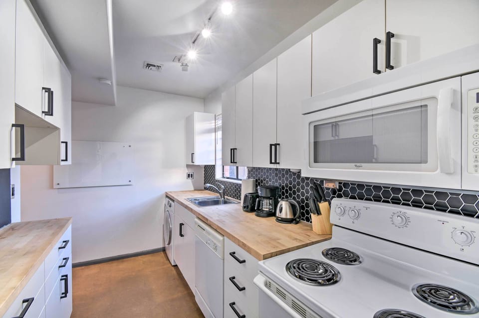 Fully Equipped Kitchen | Cooking Utensils