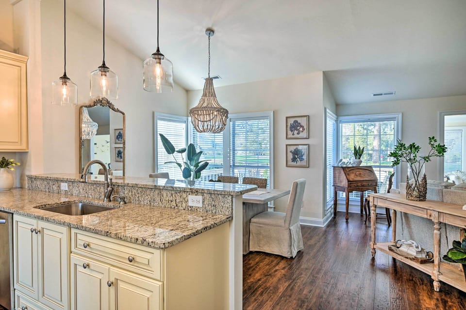 Fully Equipped Kitchen | Spices