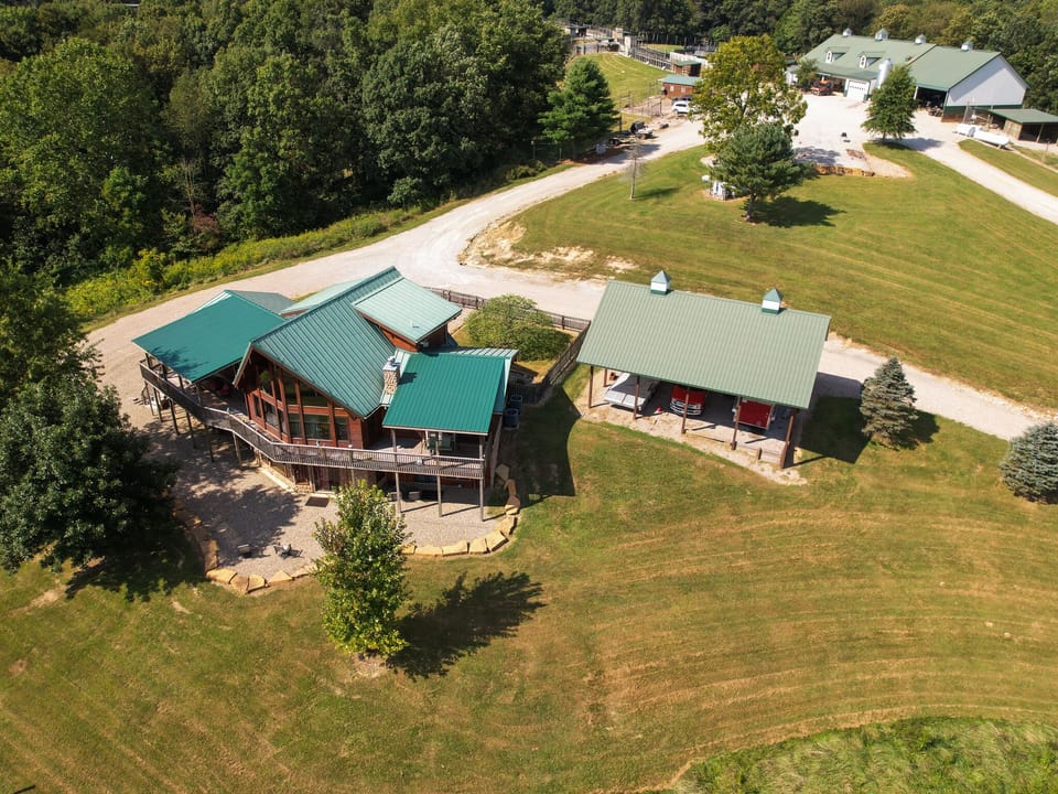 Grand Slam - 1st Choice Lodging