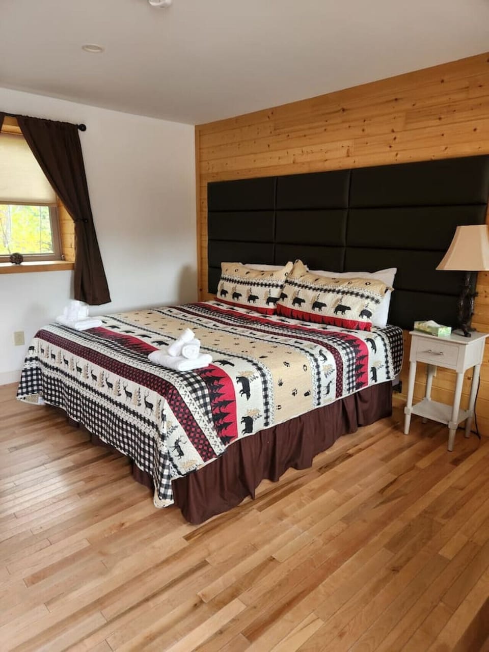 King-Size Bed