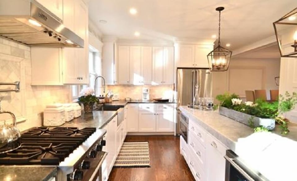 Kitchen with Viking appliances