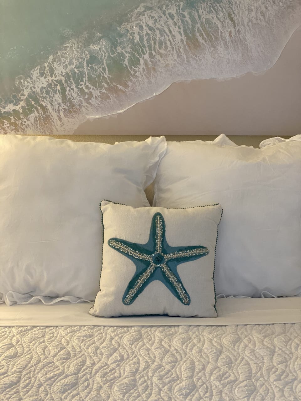 New sleep alcove with luxurious 14 inch pillow top, queen sized bed