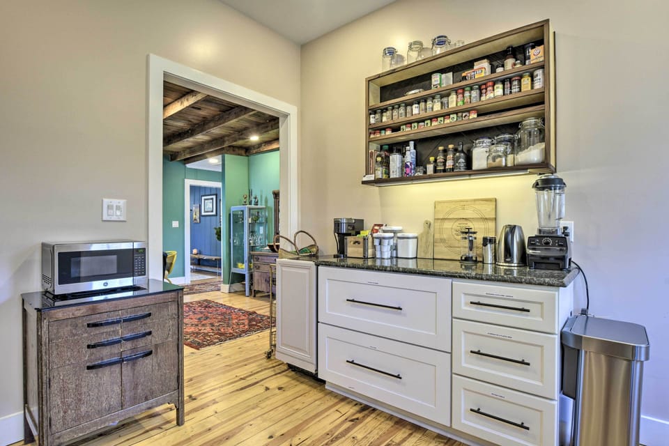 Kitchen | Keurig Coffee Maker | Microwave | Spices