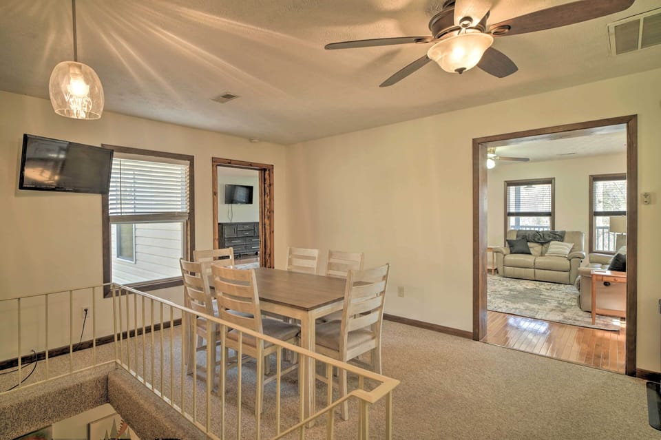 Dining Room | Dishware & Flatware