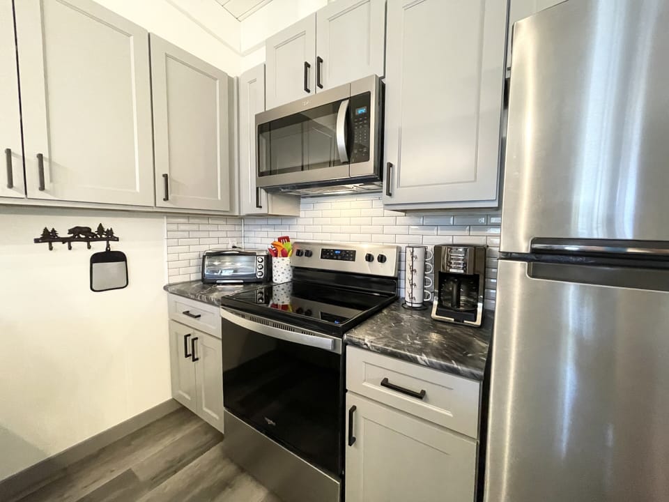 Fully remodeled kitchen with all new appliances