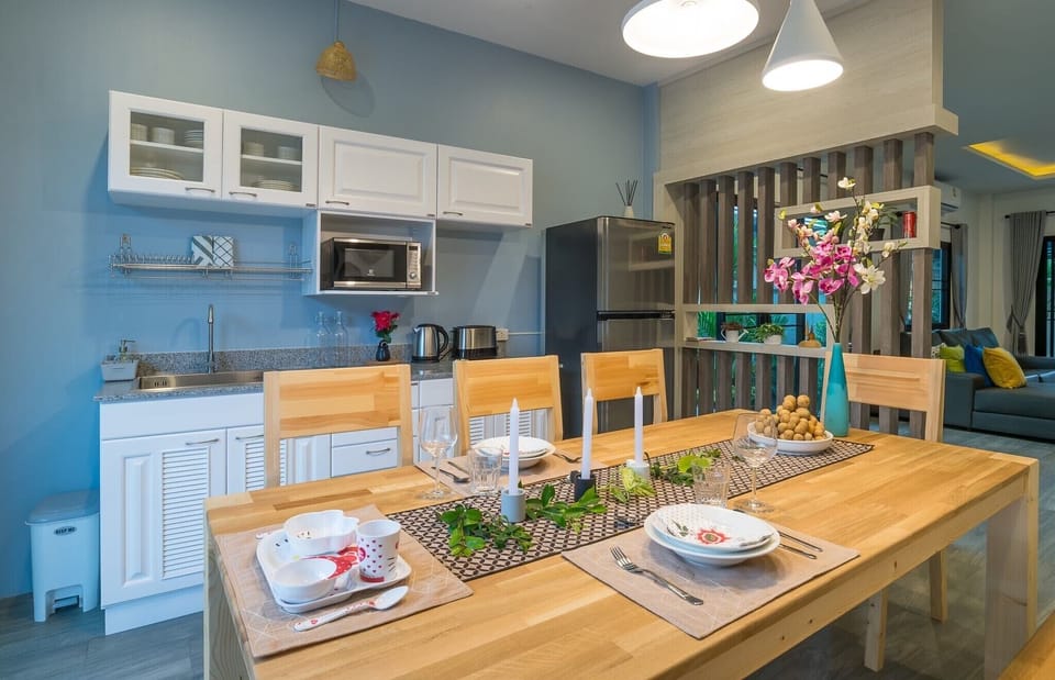 Dinning table