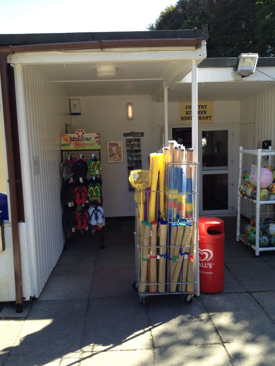 Holiday Village Shop