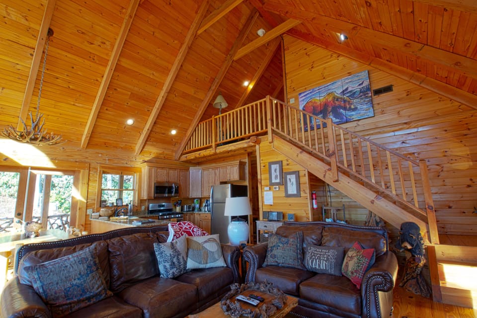 Upstairs landing overlooking the kitchen and living room.
