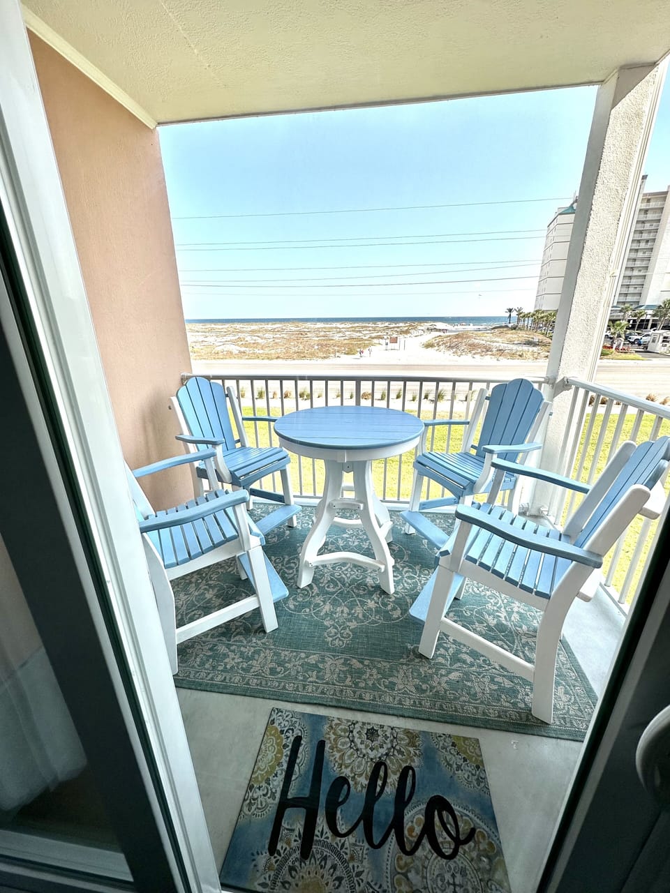 Brand new Hurricane Rated sliding glass door.🏖️with No outside noise.