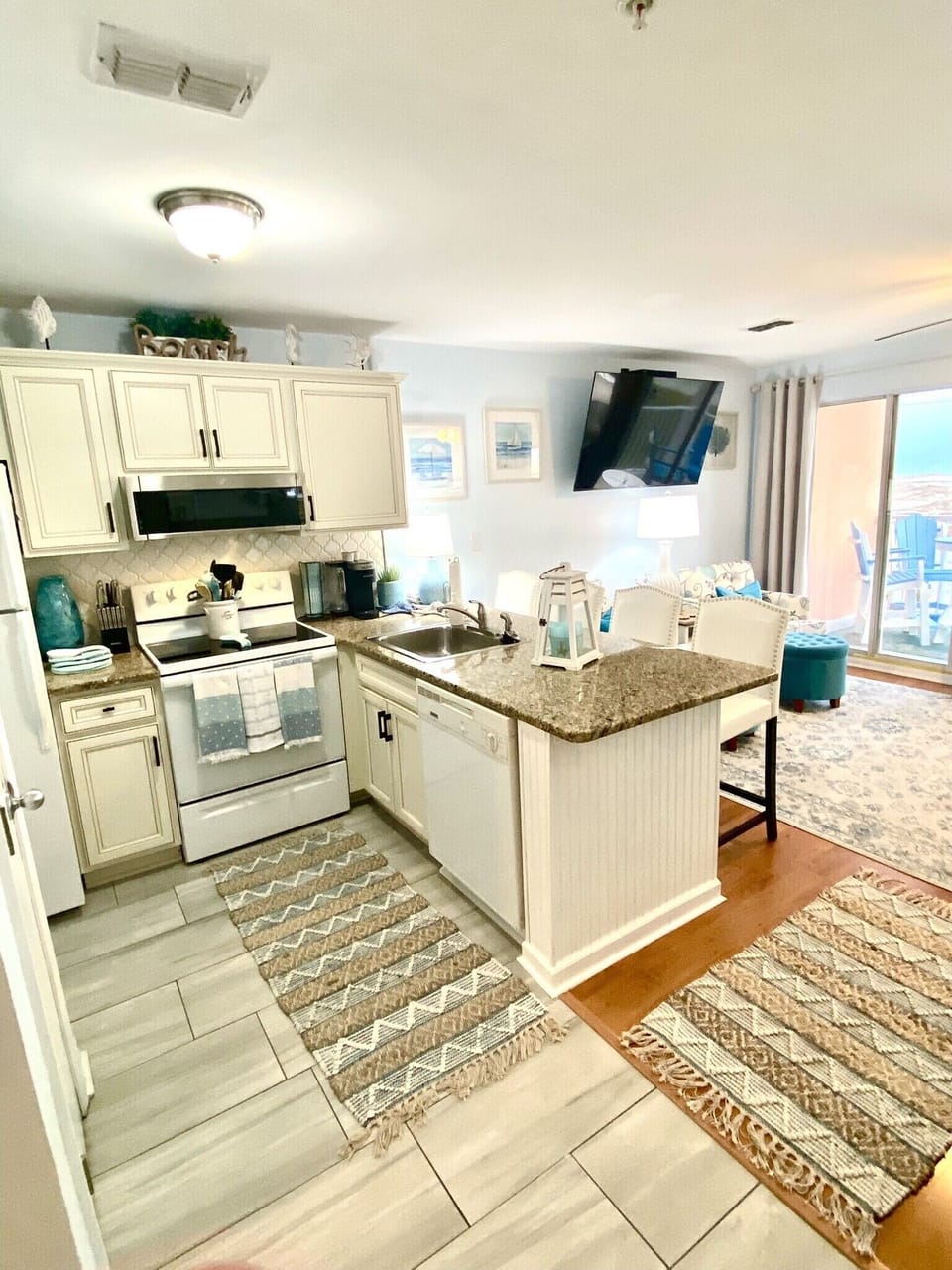 Well equipped kitchen.