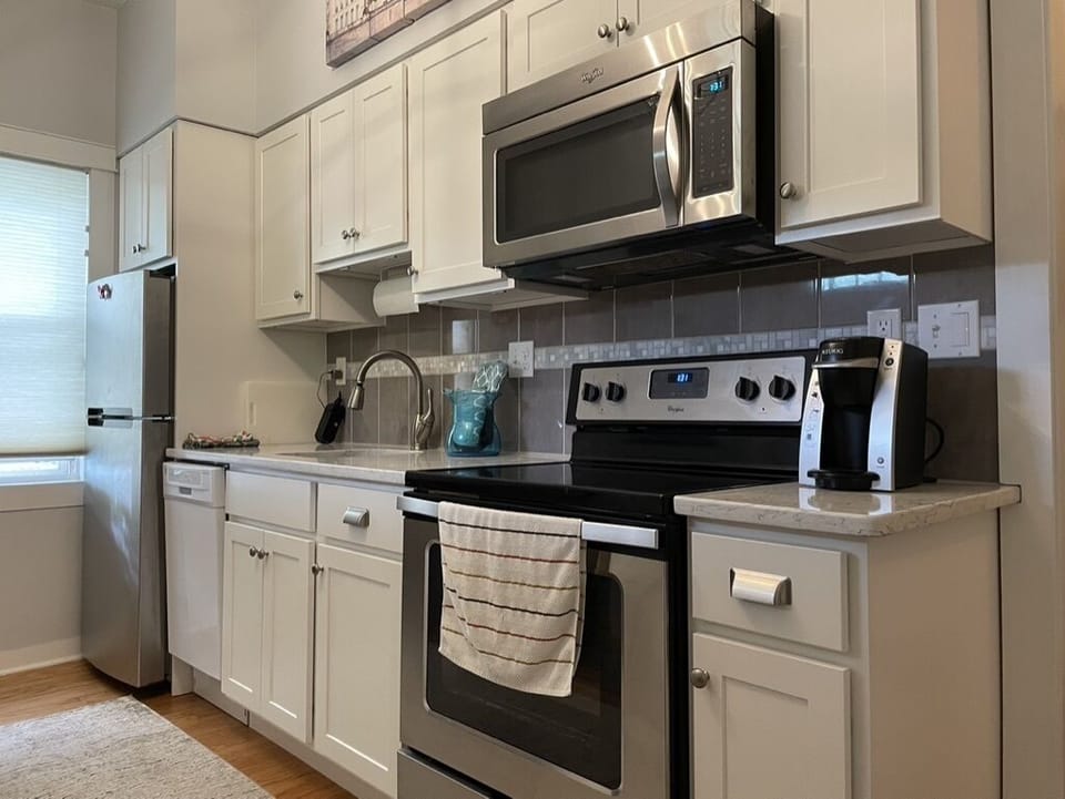 Full kitchen (2)